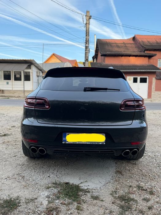 Porsche Macan S