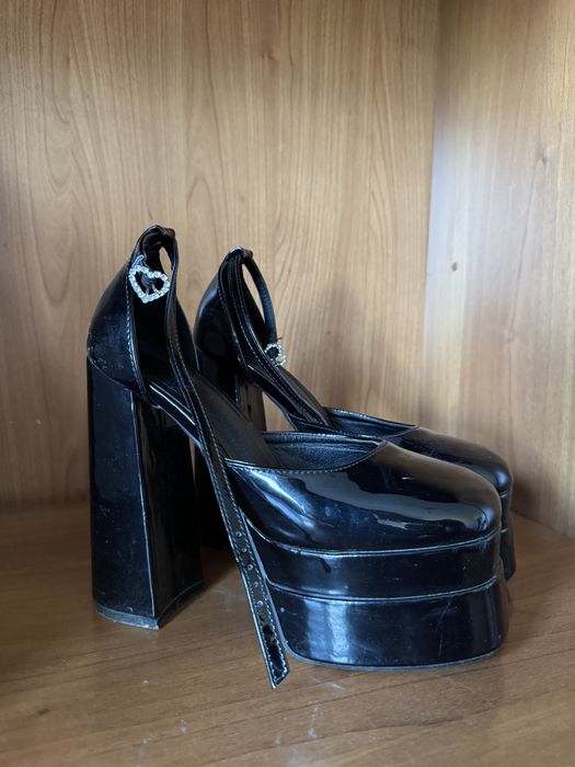 высокие  каблуки