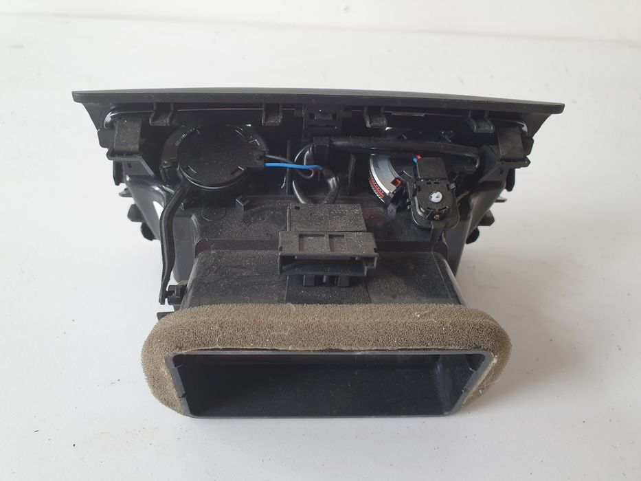 Grila ventilatie spate Audi A4 B8 B8.5 8K facelift 8K0 819 203 J WVF