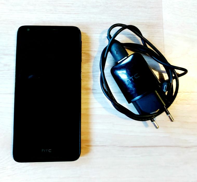 Продается телефон htc 628