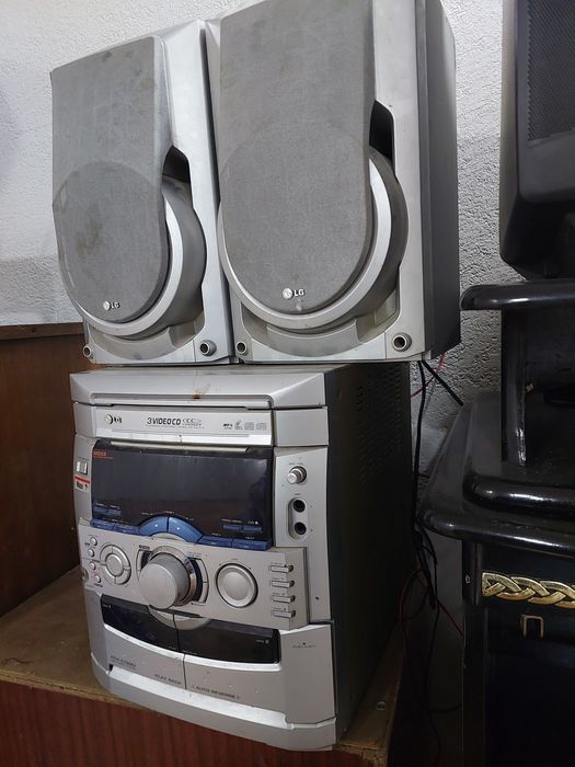 LG Музыкалний Цент