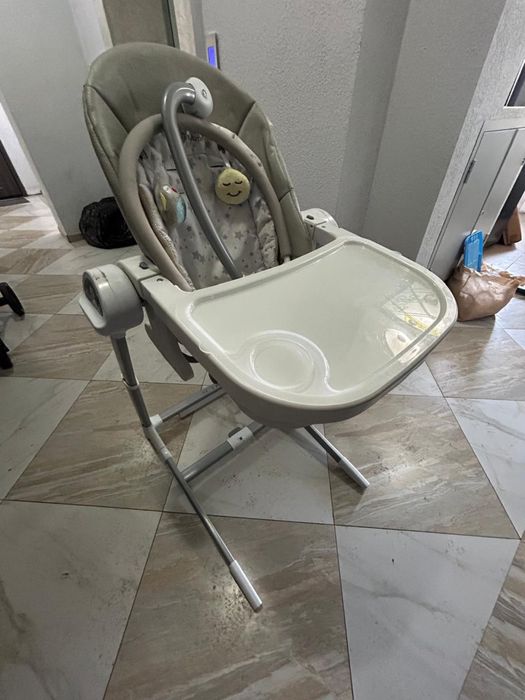 Детский стульчик для кормления