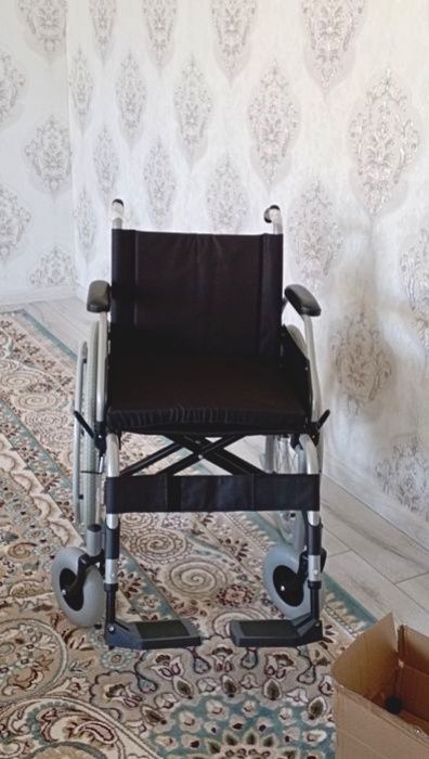 Инвалидная коляска, новая