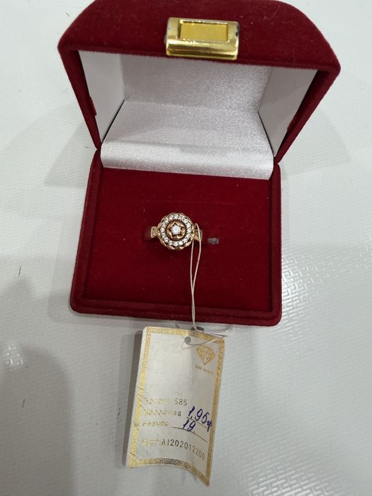 Золотая кольцо продам