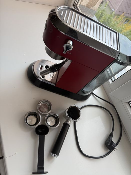 Кофемашина Delonghi