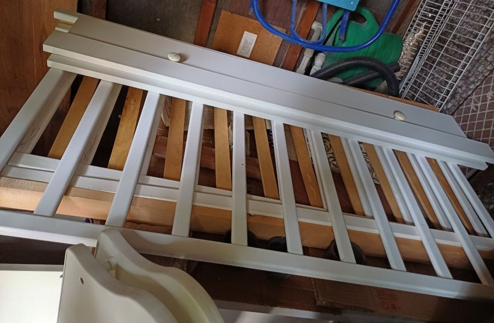 Манеж для ребенка белый