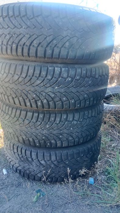 Продам зимние шины
