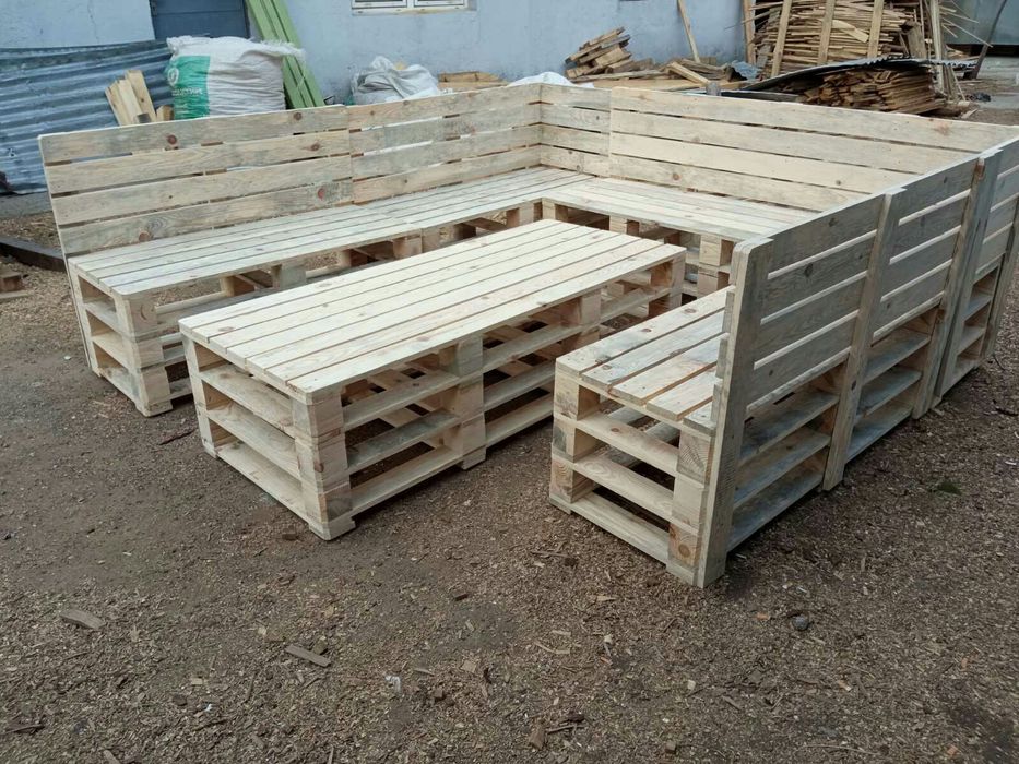 Сепарета - дивани и маси