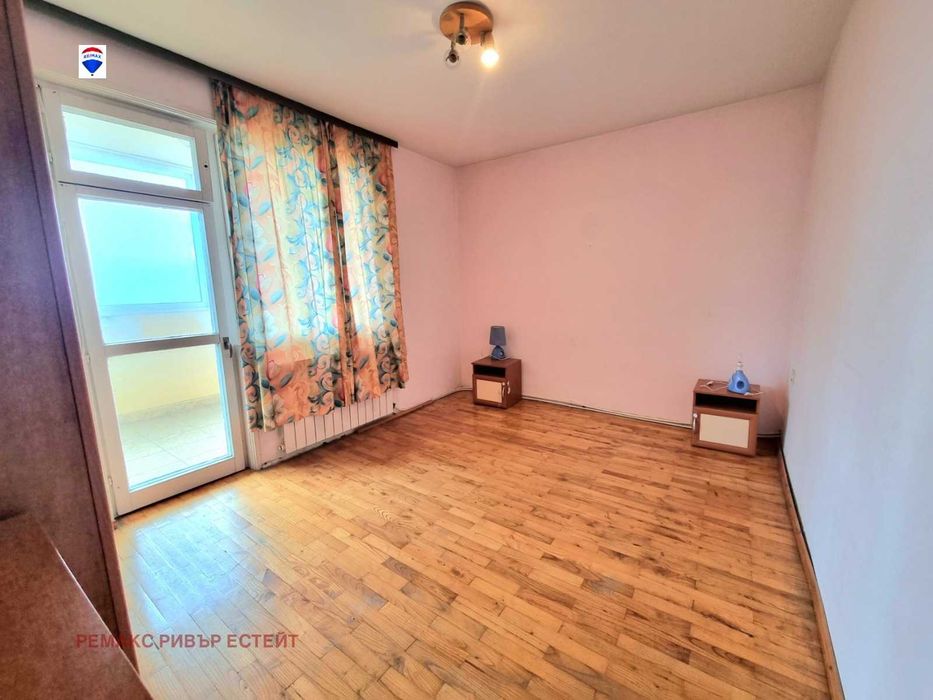 Тристаен апартамент за продажба в центъра на гр. Русе