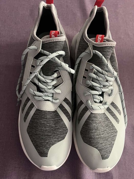 Маратонки NIKE и ADIDAS