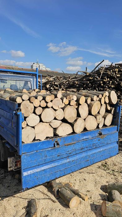 Lemn de Foc taiate si livrate la domiciliu