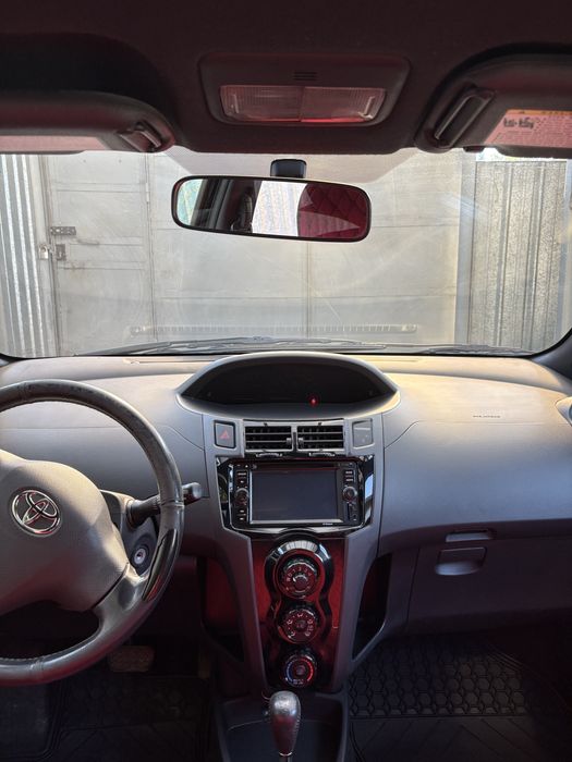 Тойота ярис 2008 года