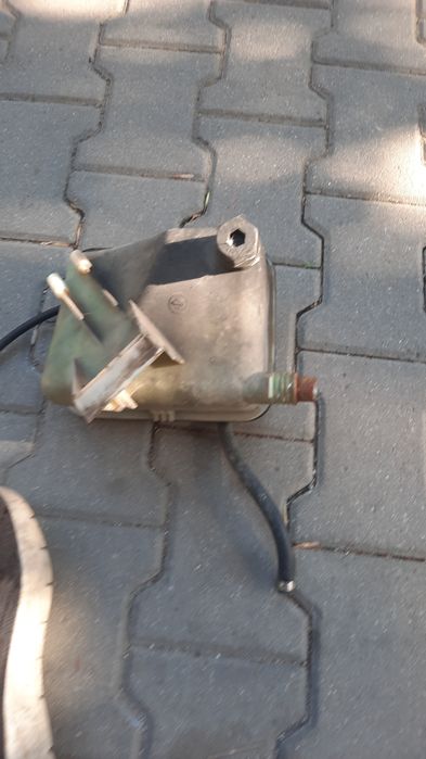 казанче за охладителна течност ( Разширителен съд) за БМВ tds.