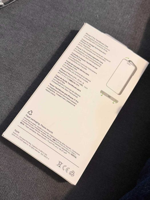 Нов кейс за iPhone 17pro ОРИГИНАЛЕН