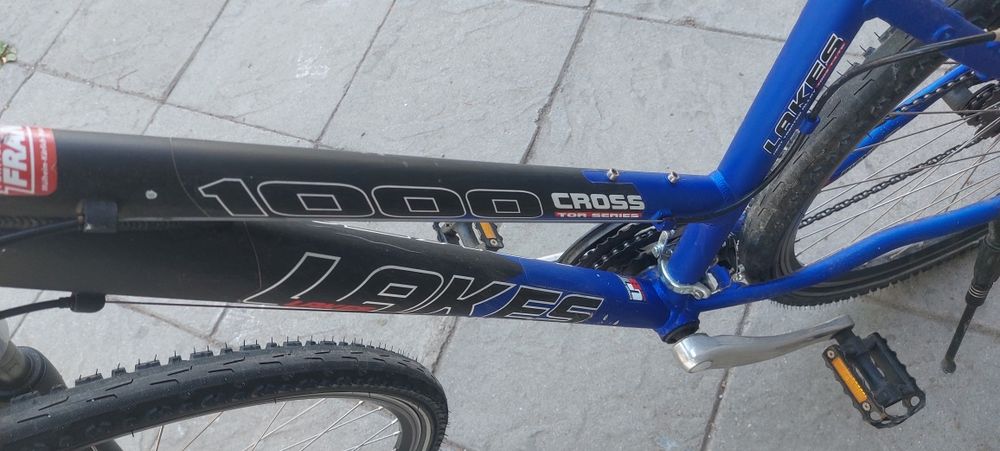 Продавам немски алуминиев велосипед 28 цола,46 см