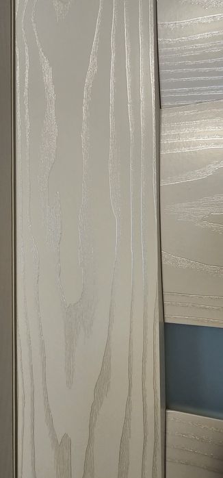 Vând 5 uși de interior MDF – frasin alb texturat, cu sticlă mată - set