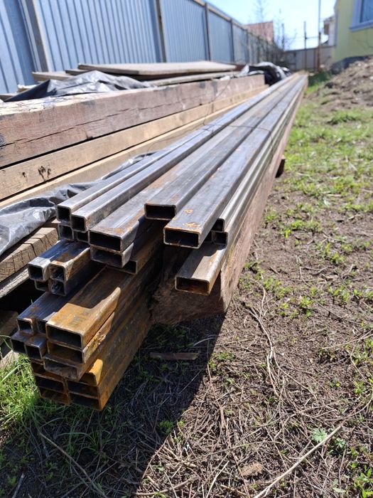 Продам профильная труба для забор.