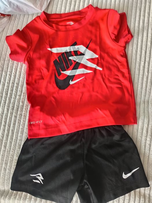 Оригинални комплекти  за момче 12 м