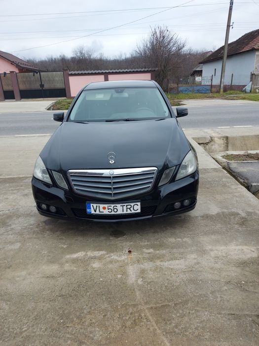 Vând Mercedes w212 an 2010 motor 2,2 preț 6500 euro sau la schimb 7000