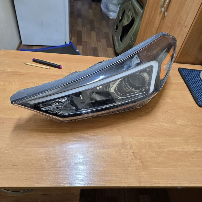 левая фара Hyundai Tucson