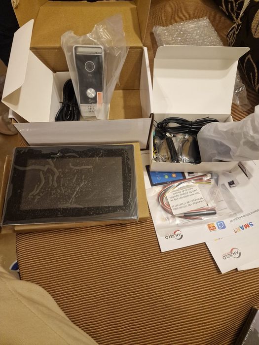 Interfon cu monitor și accesorii