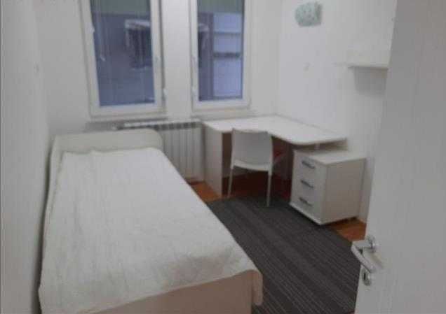 Продава се Тристаен апартамент в Бургас, Братя Миладинови - 96 кв.м за 1236 €/кв.м - Снимка #3