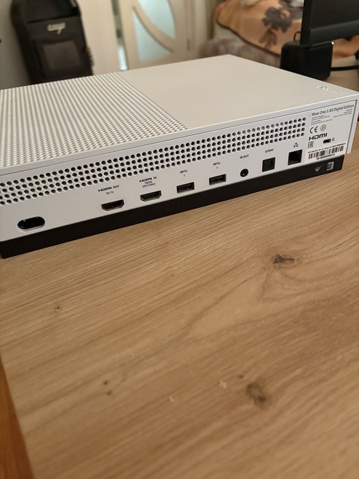 Consola xbox one S 1TB