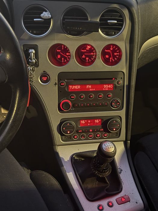 Alfa Romeo model 159