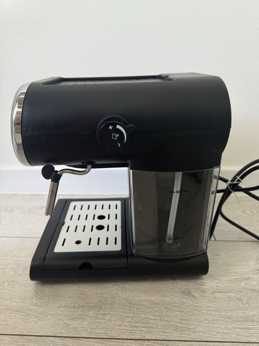 Aparat de cafea espressor SilverCrest NOU NEFOLOSIT CU CUTIE!!!!