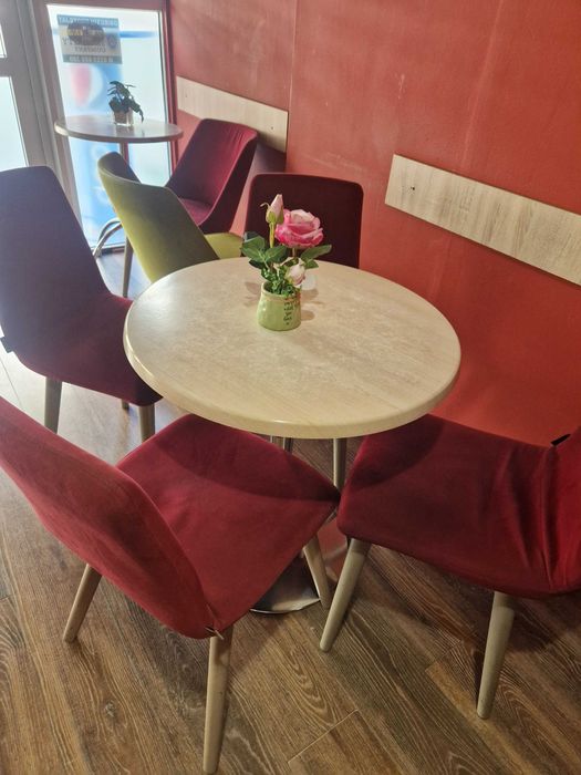 Scaune si mese Mobila Dalin - stare foarte buna