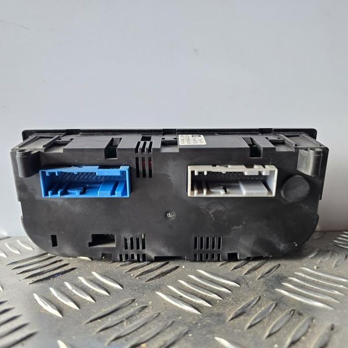 Panou Comanda climatronic Opel Astra G