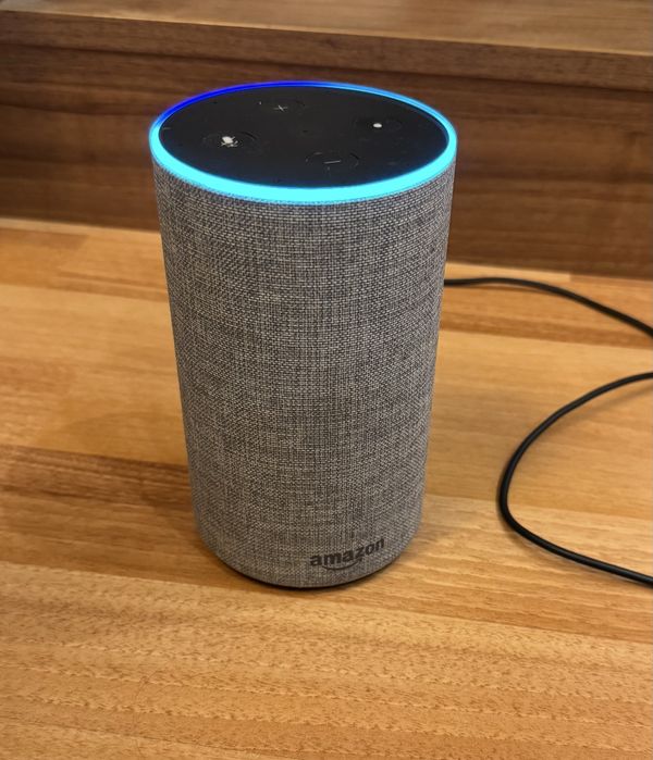 Boxa Inteligenta Amazon Echo 2nd Gen (Heather Grey) - stare excelentă