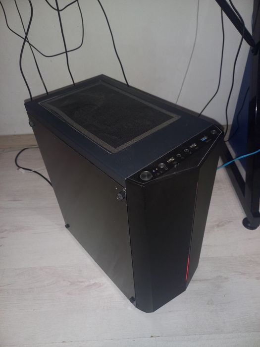 Gaming настолен компютър Serioux, Intel® Core™ i5-9400F, 8GB DDR4, 480