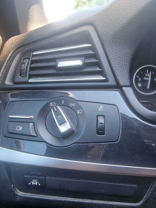 BMW Seria 5 (F10) 520d — 2015, 440.000 km, negru