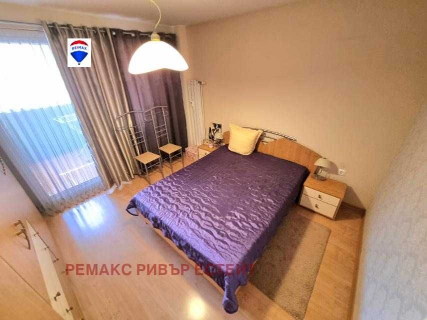 Продава се Тристаен апартамент в Русе, Възраждане - 97 кв.м за 2042 €/кв.м - Снимка #4