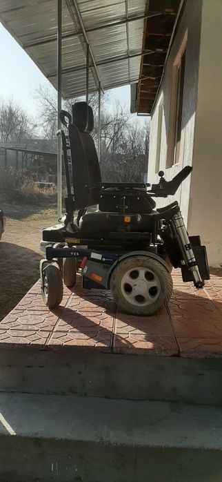 Коляска для инвалидов