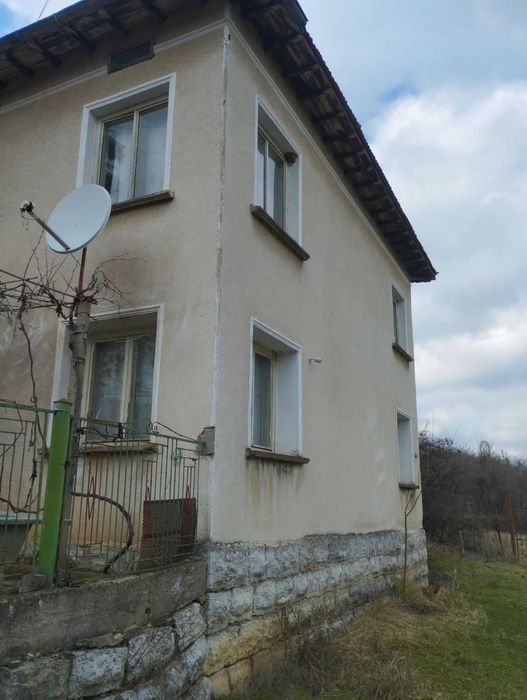 Продава се Къща в София, Център - 75 кв.м за 234 €/кв.м - Снимка #2