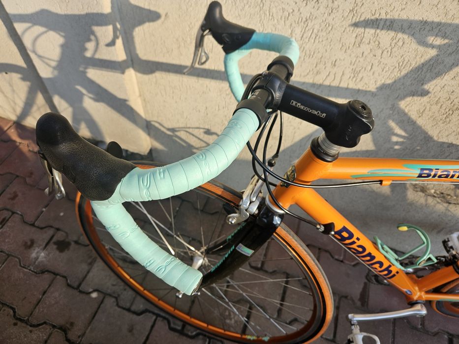 Vând cursiera Bianchi Mega Pro-L