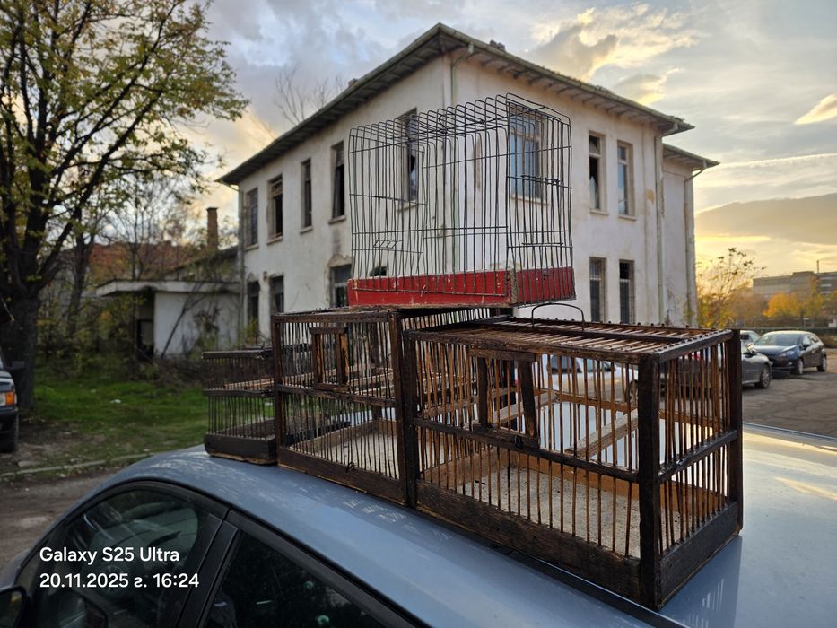 Клетка за пойни птици