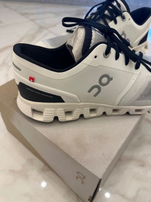 Кроссовки ON cloud 45 р оригинал