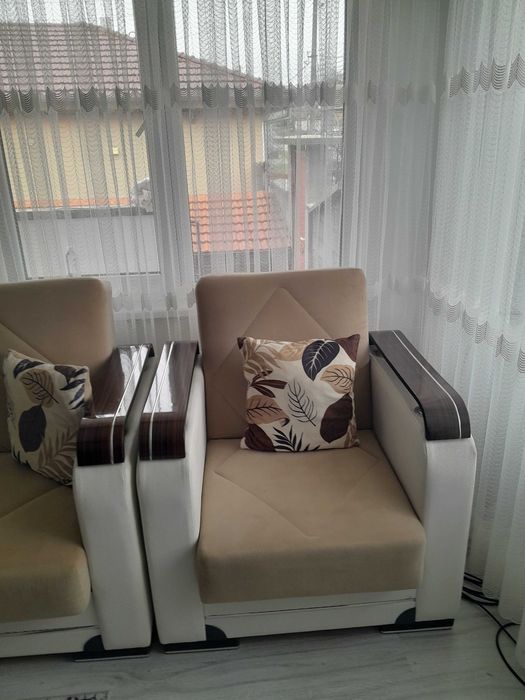 Дивани двойка и единичка