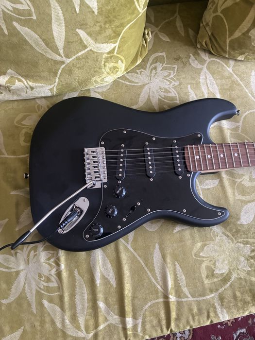 Електрическа китара Vision ST5 Matt Black
