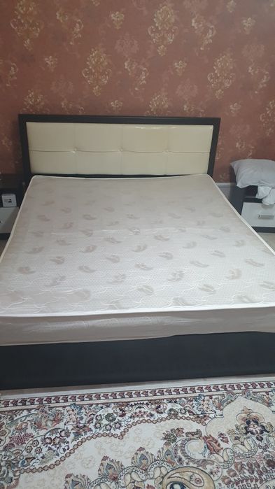 Диван двуспальный