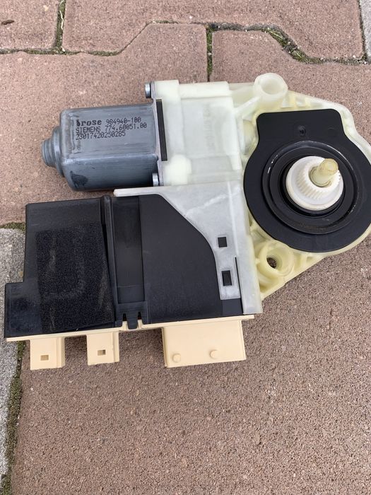 Моторче машинка ел стъкла ляво дясно ситроен Ц4 citroen c4