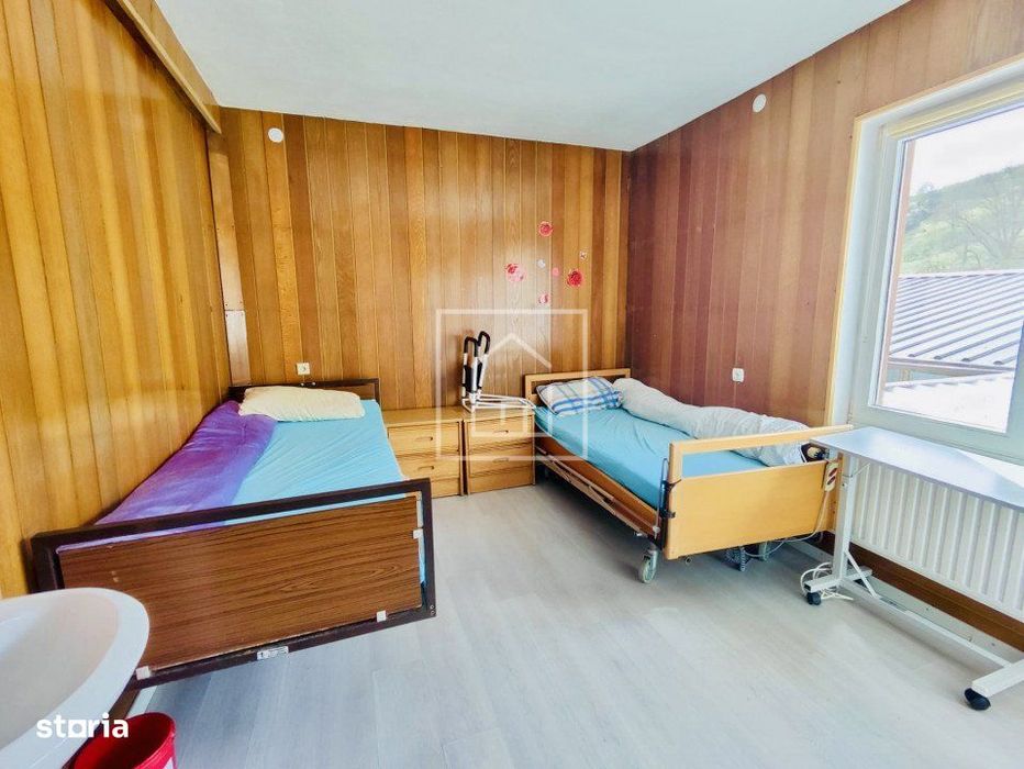 Afacere la cheie: Camin batrani 1143mp, Jacuzzi, Sauna, 0% Comision