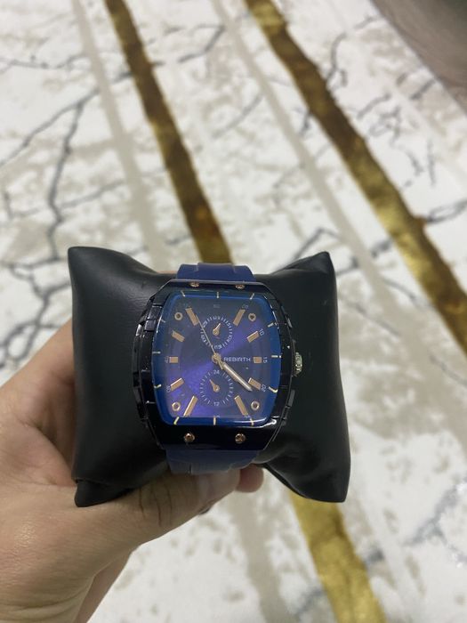 Сағаттар сатылады сапаоары жақсы