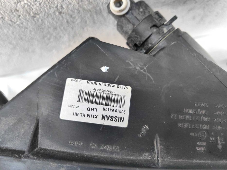 Оригинален фар Ляв Десен  Нисан Nissan Nv200