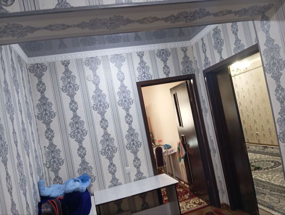 3 xonali kvartira ijaraga beriladi.