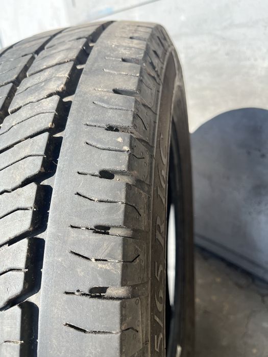 2 бр. гуми за бус 205/65/16C Viking DOT 1323 6-7 mm