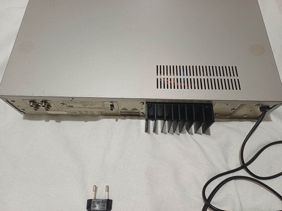 Toshiba xr-z70 (Vintage)